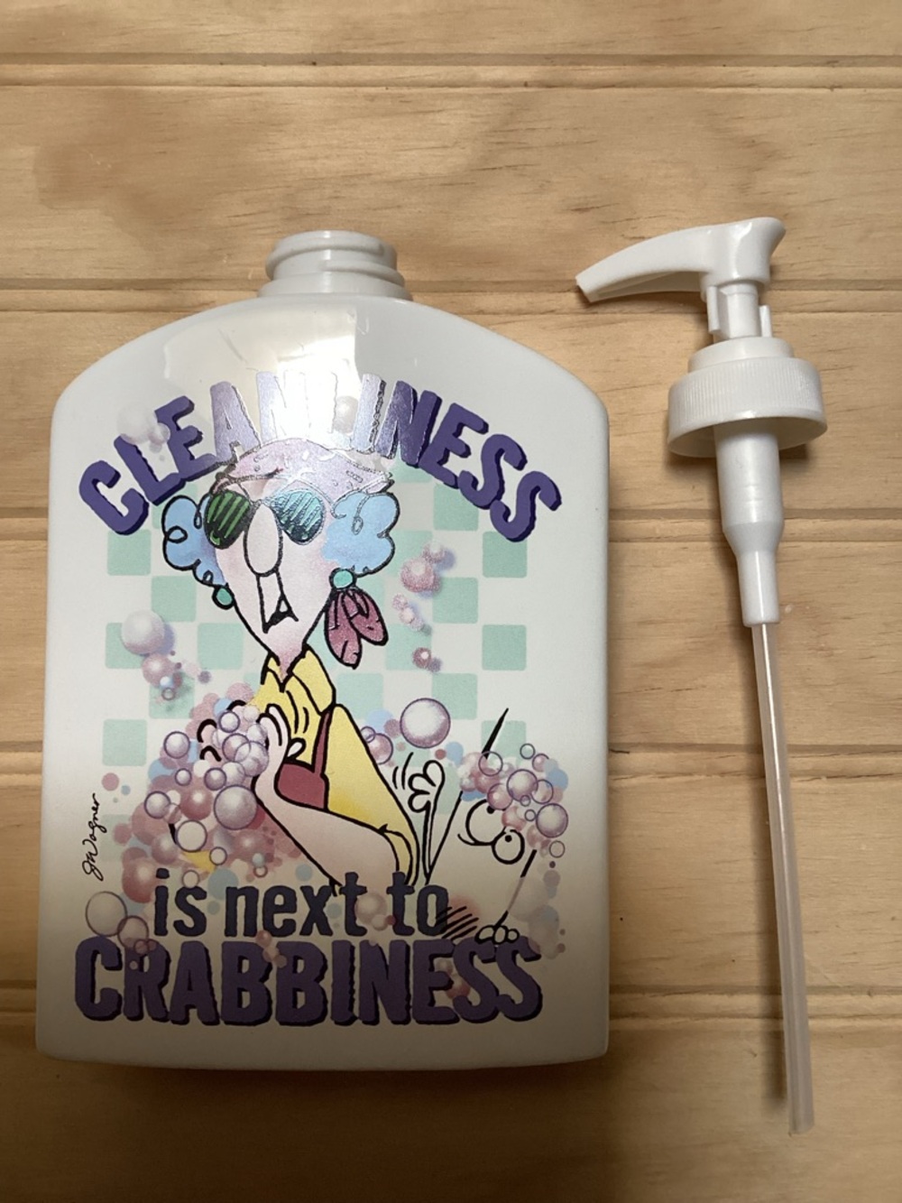 Vintage Hallmark Cleanliness Is Next to Crabbiness‎ Maxine Hand Soap Dispenser - Picture 7 of 11